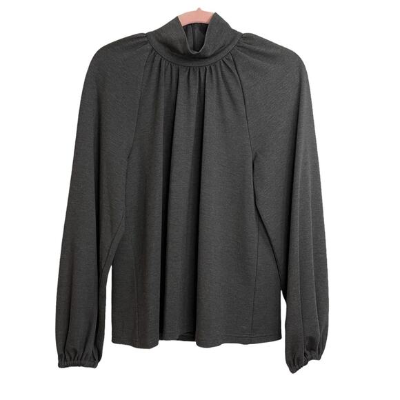 Toccin Long Sleeve Turtleneck Gray Top - Picture 1 of 10